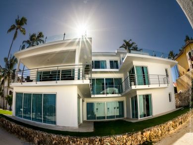 Luxury Eight Bedroom Vacation Beach Villa with Private Pool